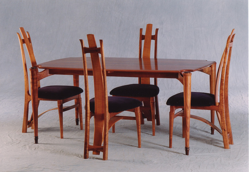 Watchers_Dining_Set